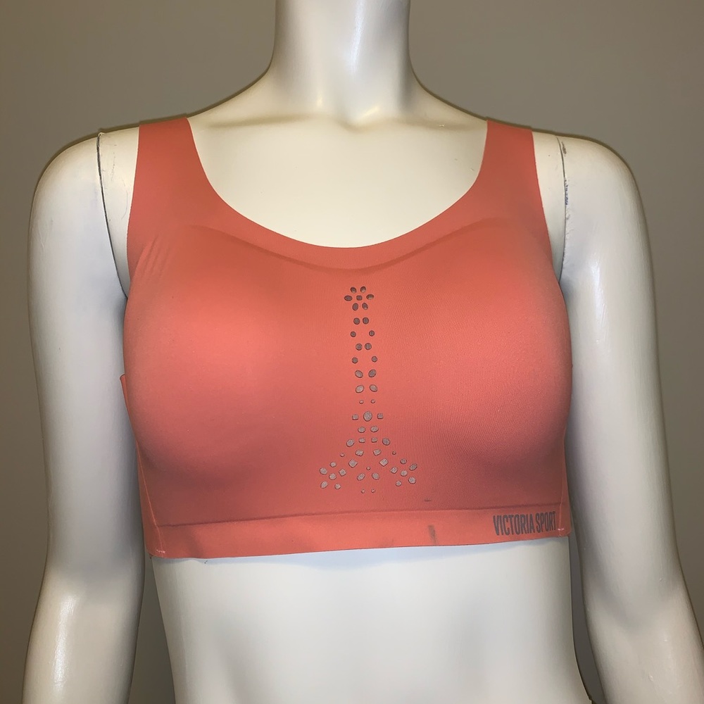 🌸 VICTORIA’S SECRET PADDED SPORTS BRA! 🌸